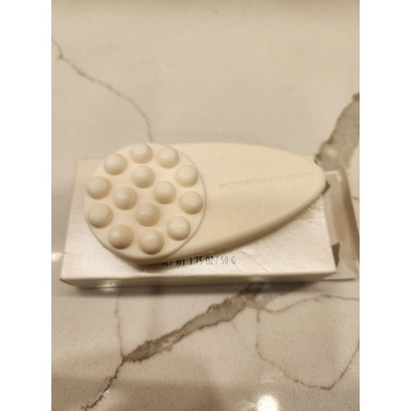 Soap Bar Peter Thomas Roth Clinical Skin‎ Care 1.75 oz Massaging Bar For Bath - Picture 3 of 3